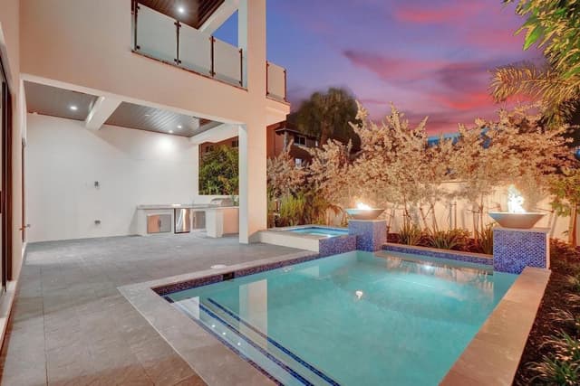 4524 Sea Grape Drive, Lauderdale By The Sea FL 33308 - Lauderdale By The Sea, FL - Photo 5