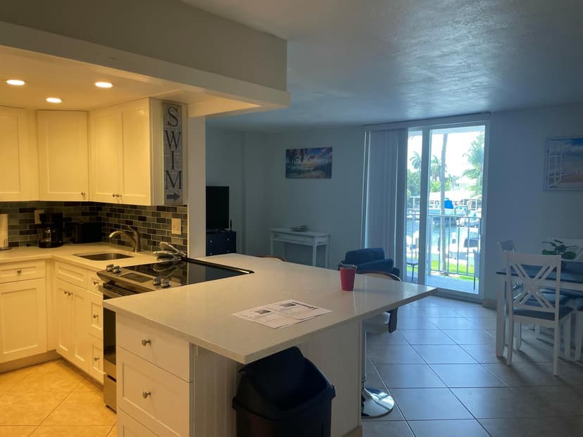 1731 SE 15 # 206, Fort Lauderdale FL 33316