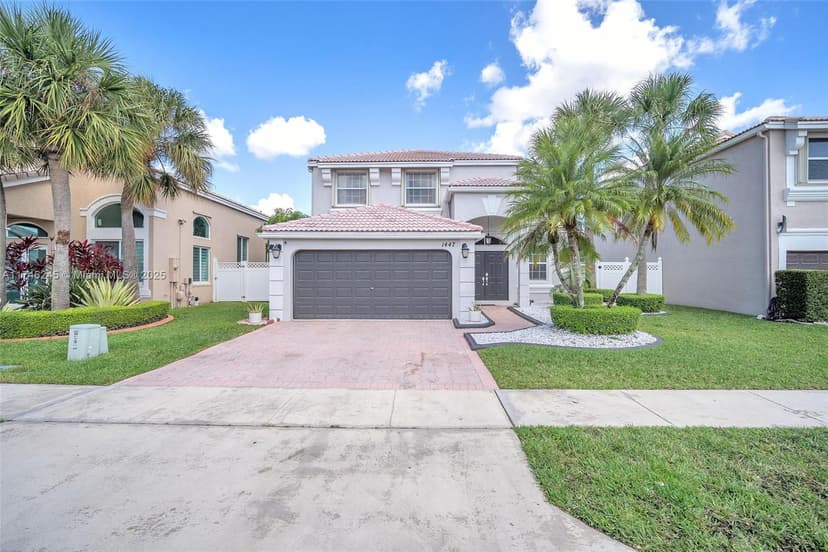 1447 NW 159th Ln, Pembroke Pines FL 33028