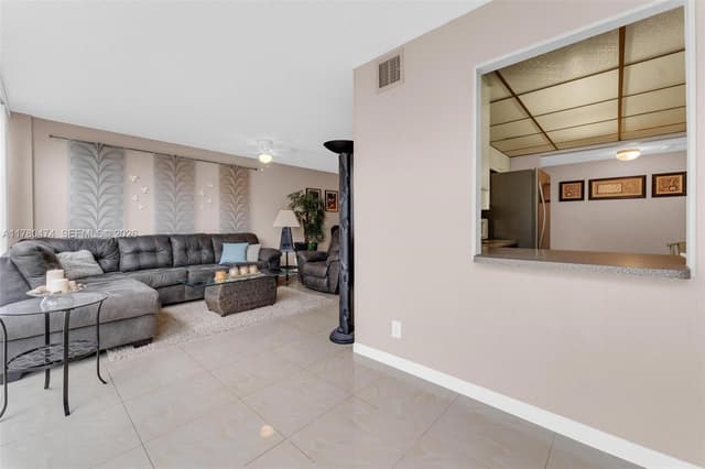 2101 Atlantic Shores Blvd # 201, Hallandale Beach FL 33009 - Hallandale Beach, FL - Photo 2
