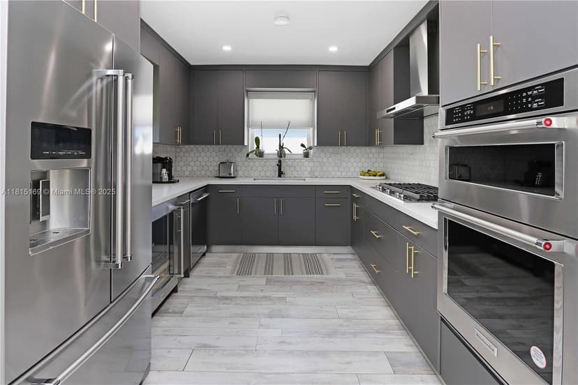 1611 Madison St, Hollywood FL 33020