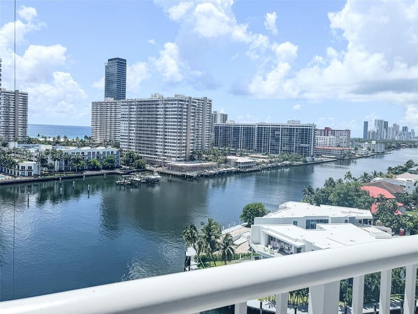 121 Golden Isles Dr # 1107, Hallandale Beach FL 33009