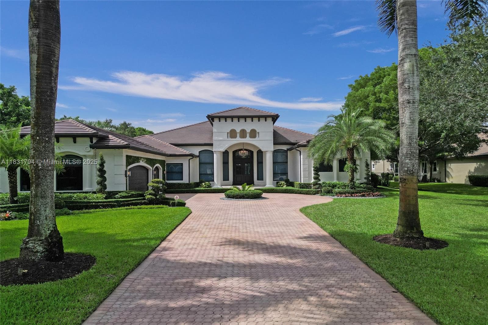 11056 Blackhawk Blvd, Davie FL 33328 - Davie, FL - Photo 1