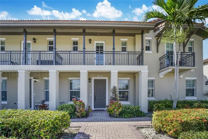 1302 SW 147th Ter, Pembroke Pines FL 33027