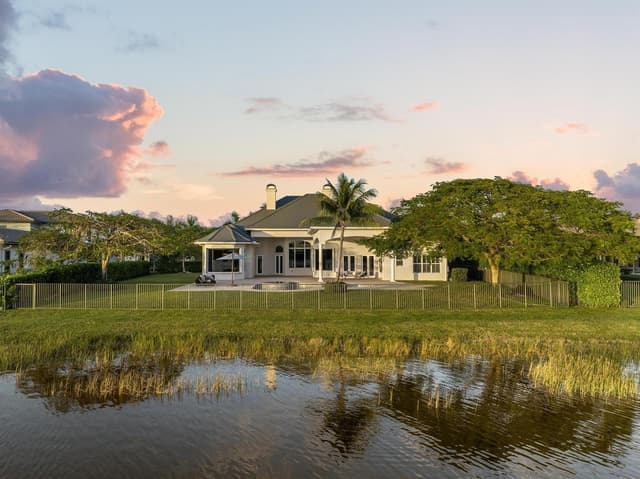 3111 Lake Ridge Lane, Weston FL 33332 - Weston, FL - Photo 3