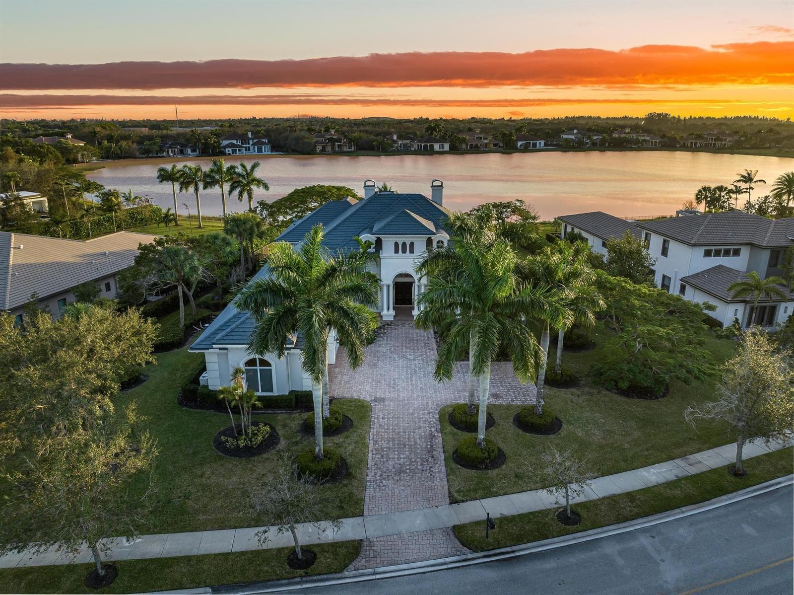 3111 Lake Ridge Lane, Weston FL 33332 - Weston, FL - Photo 1