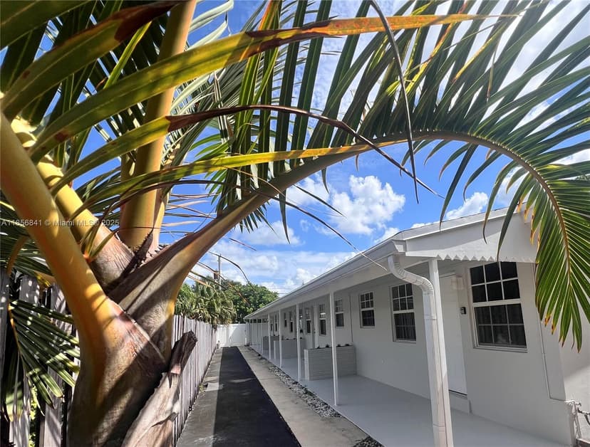 716 SE 14th Ct #1-4, Fort Lauderdale FL 33316