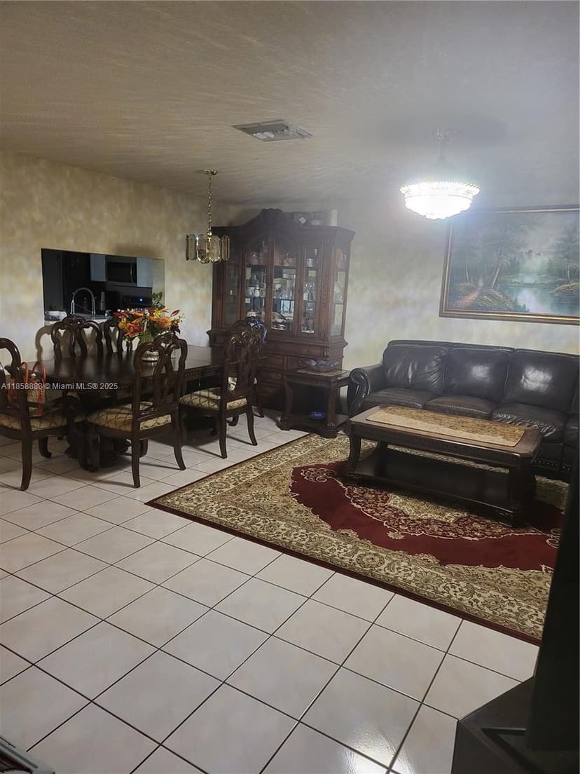 10877 NW 8th St # 10877, Pembroke Pines FL 33026