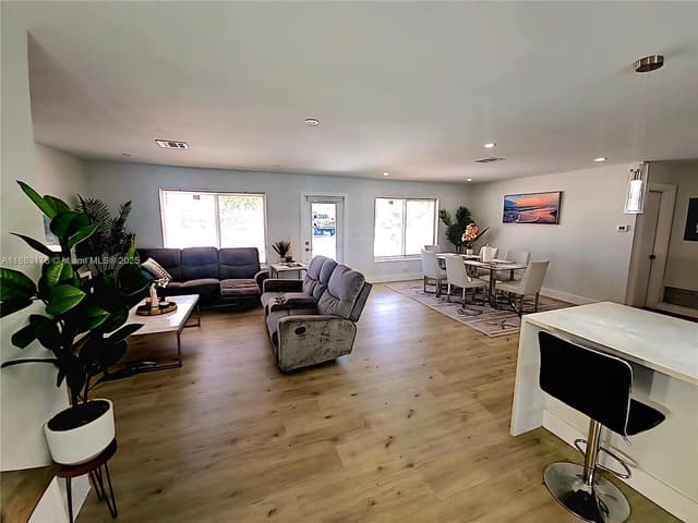 1430 NE 53rd Ct, Fort Lauderdale FL 33334 - Fort Lauderdale, FL - Photo 4