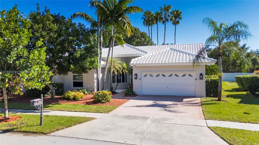 17870 NW 14th St, Pembroke Pines FL 33029