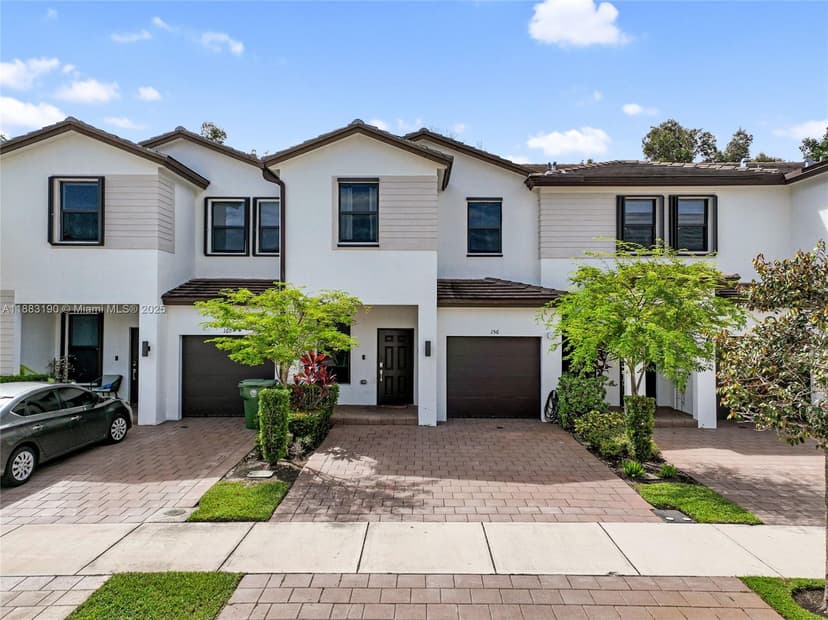 156 SW 185th Way, Pembroke Pines FL 33029