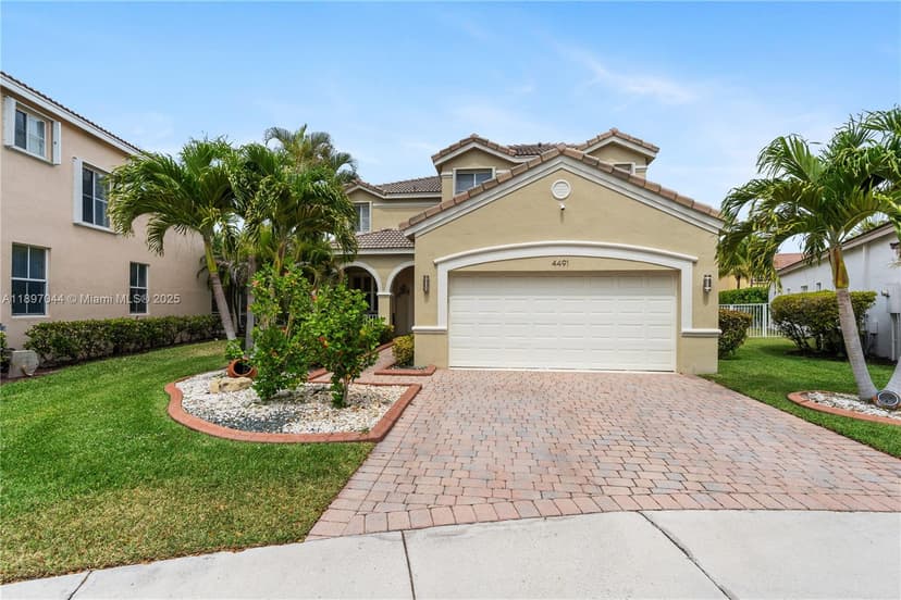 4491 Foxtail Ln, Weston FL 33331
