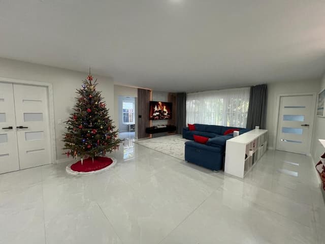 1042 Tyler Street, Hollywood FL 33019 - Hollywood, FL - Photo 5