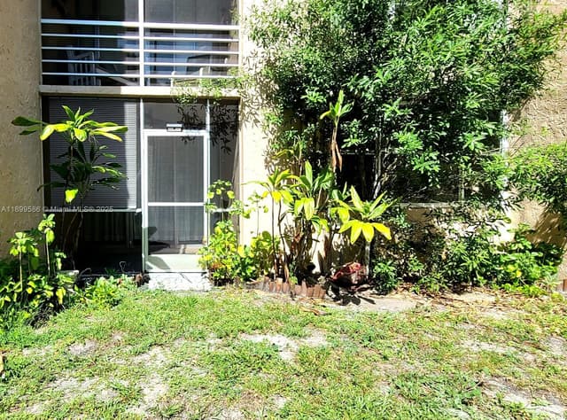 9410 Live Oak Pl # 109, Davie FL 33324 - Davie, FL - Photo 2