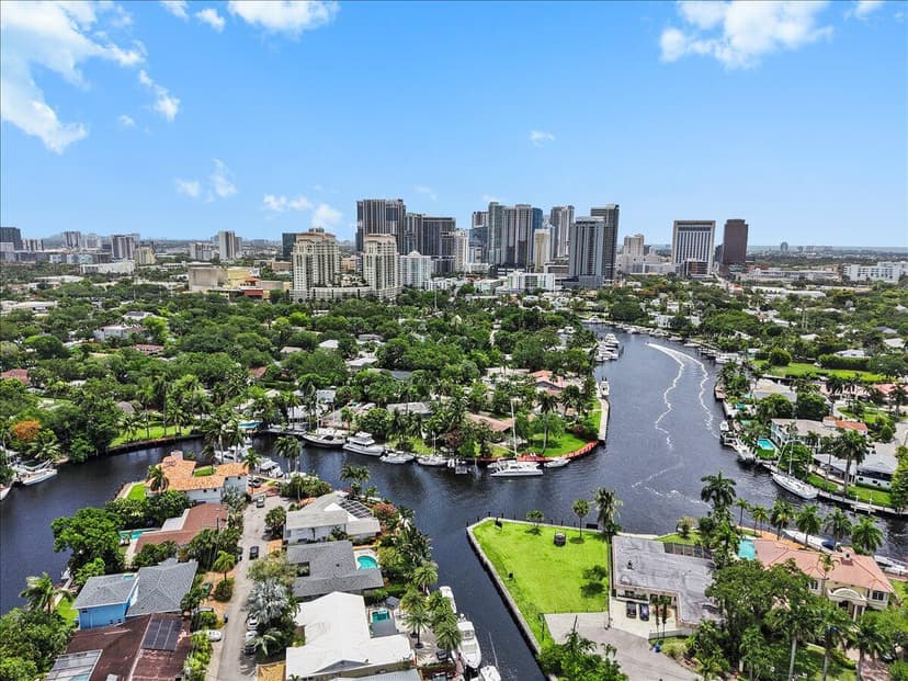 522 SW 9th Terrace, Fort Lauderdale FL 33312