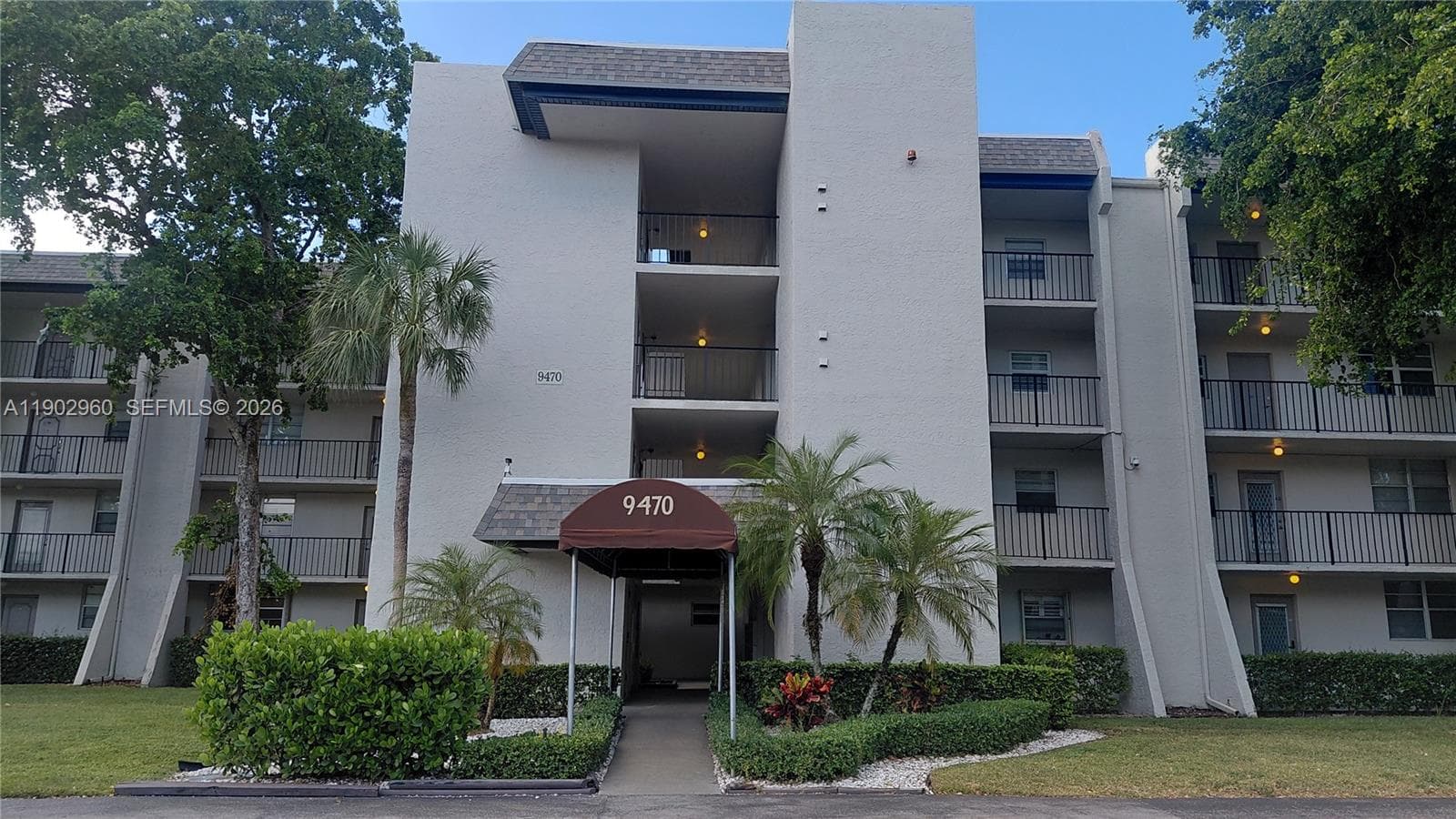 9470 Poinciana Pl # 202, Davie FL 33324 - Davie, FL - Photo 1