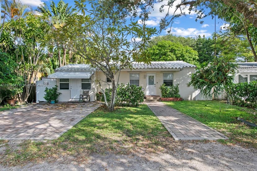 2231 Cleveland St, Hollywood FL 33020
