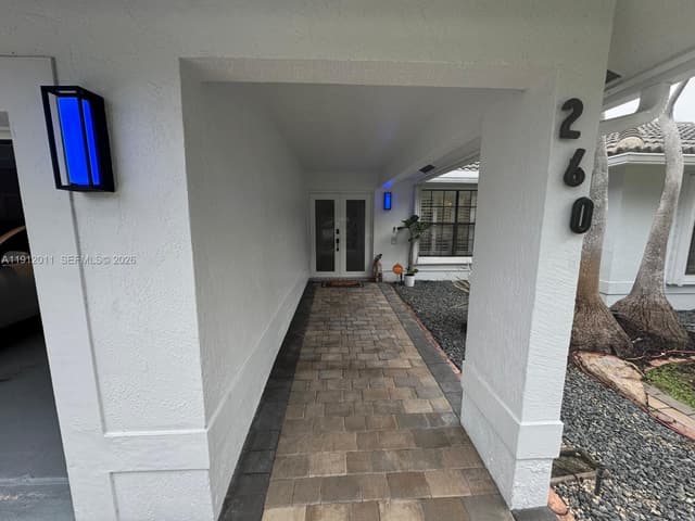 260 NW 121st Ter, Coral Springs FL 33071 - Coral Springs, FL - Photo 4