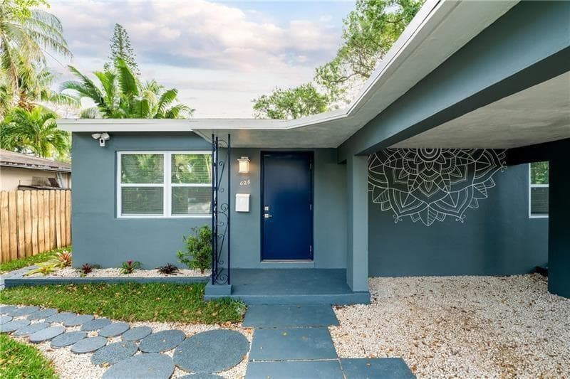 628 SW 14th Terrace, Fort Lauderdale FL 33312