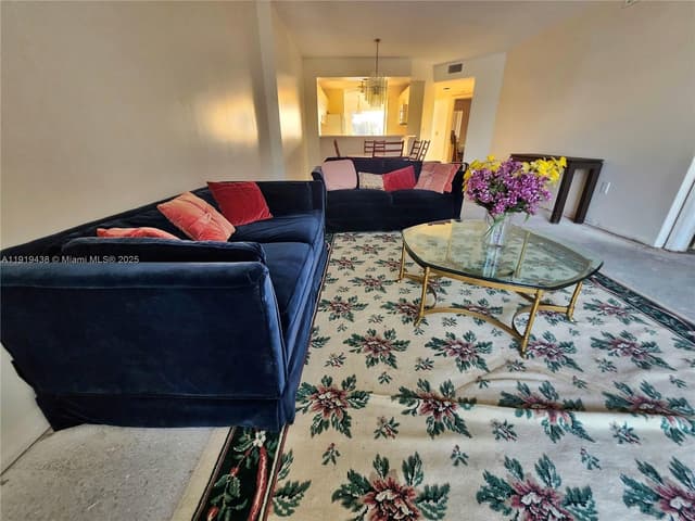 7852 Trent Dr # 206, Tamarac FL 33321 - Tamarac, FL - Photo 6