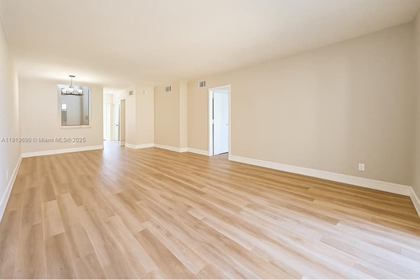 333 NW 17th Ct # 203B, Fort Lauderdale FL 33311