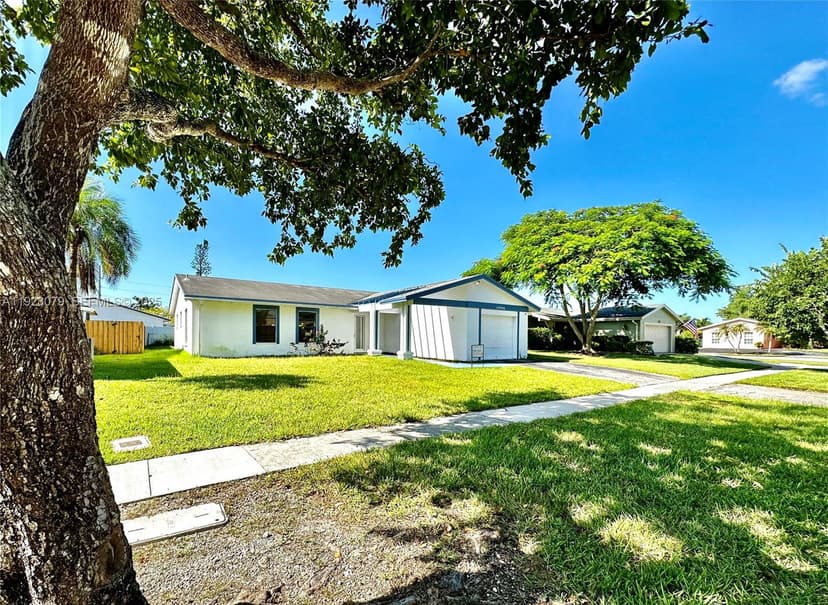 16708 SW 5th Way, Weston FL 33326