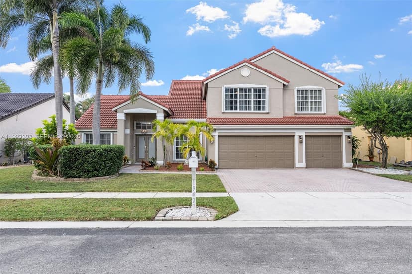 19427 NW 13th St, Pembroke Pines FL 33029