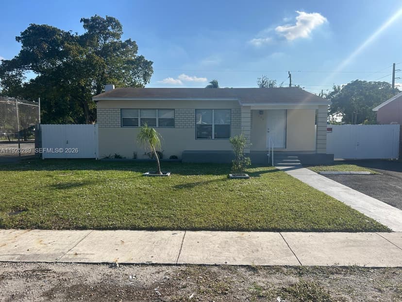 806 NW 18th St, Fort Lauderdale FL 33311
