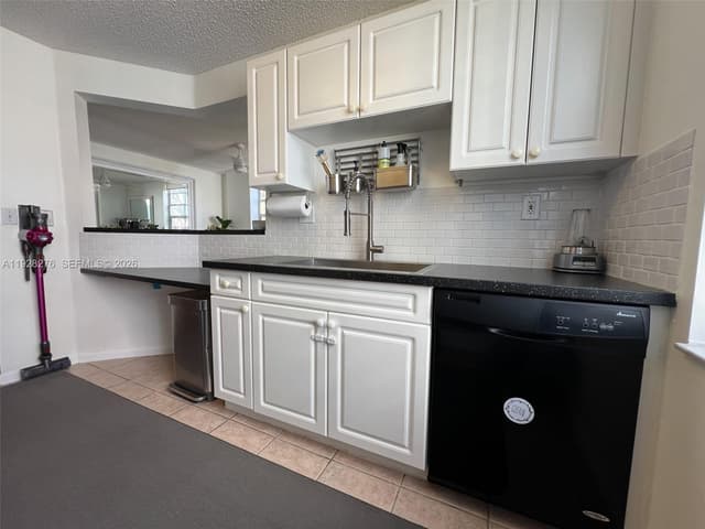 520 SE 5th Ave # 2303, Fort Lauderdale FL 33301 - Fort Lauderdale, FL - Photo 6