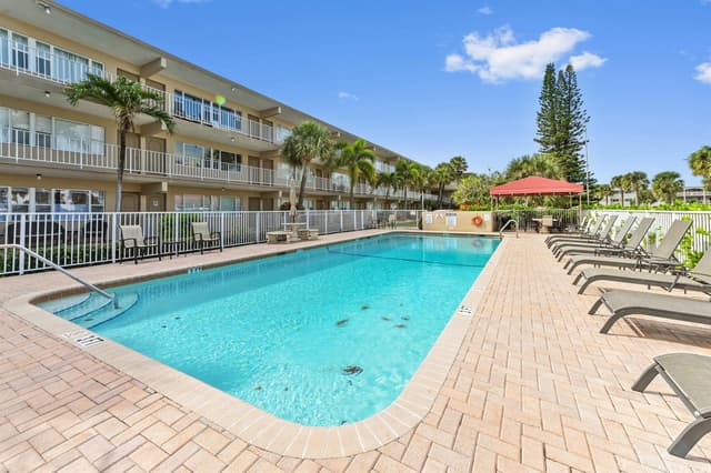 3200 NE 7th Court # 205b, Pompano Beach FL 33062 - Pompano Beach, FL - Photo 2