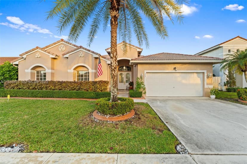 343 SW 187th Ter, Pembroke Pines FL 33029