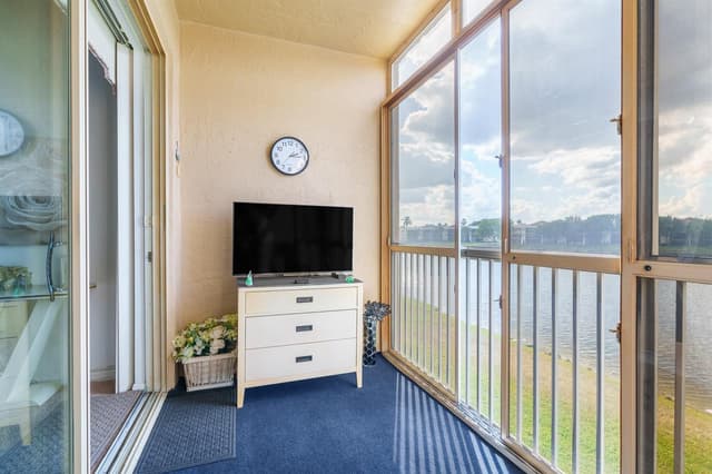 7647 Southampton Terrace # 202, Tamarac FL 33321 - Tamarac, FL - Photo 2