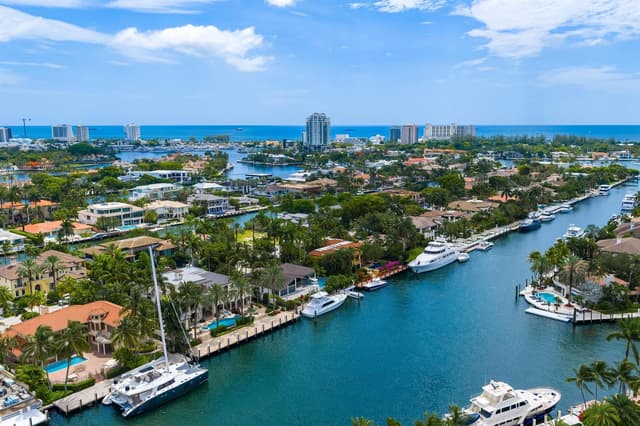 2430 Del Lago Drive, Fort Lauderdale FL 33316 - Fort Lauderdale, FL - Photo 6