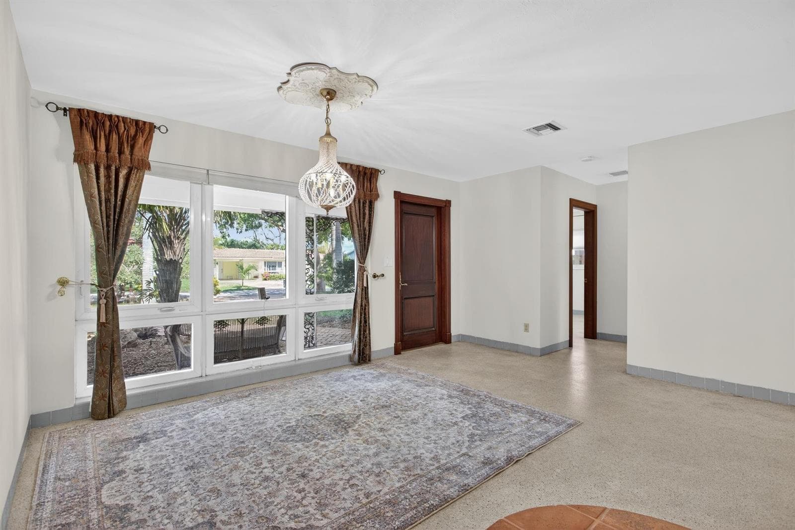 2580 SE 5th Court, Pompano Beach FL 33062