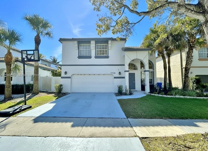 15826 NW 11th St, Pembroke Pines FL 33028