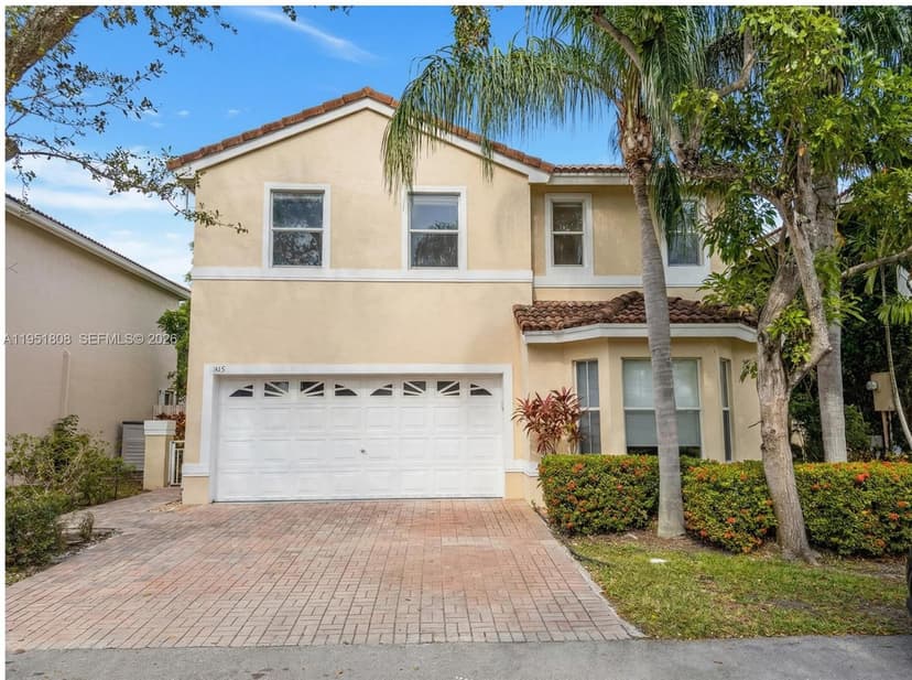 1145 W Lake St, Hollywood FL 33019