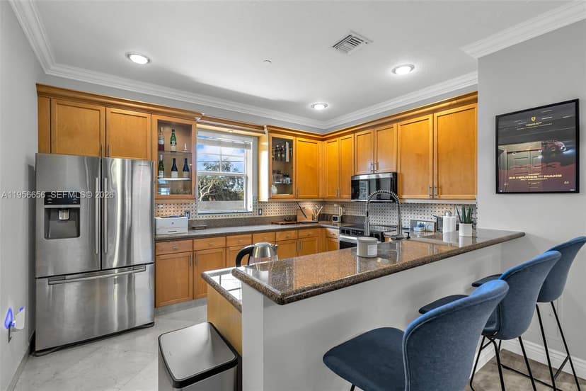 1033 NE 17th Way # 1905, Fort Lauderdale FL 33304