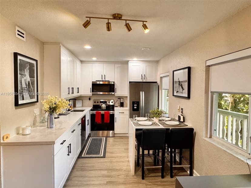 1423 Holly Heights Dr # 19, Fort Lauderdale FL 33304