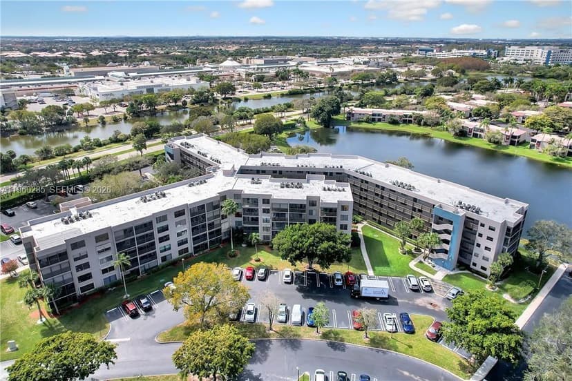 900 Colony Point Cir # 505, Pembroke Pines FL 3306