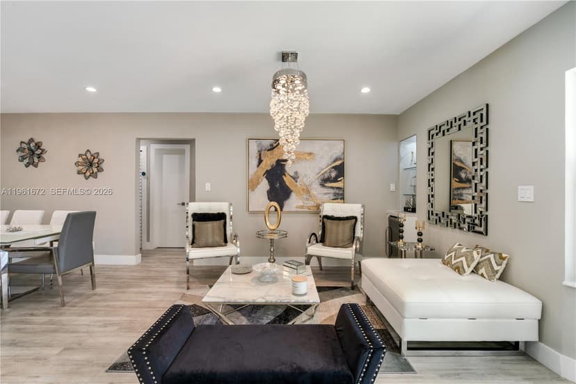 2701 NE 52nd St, Lighthouse Point FL 33064