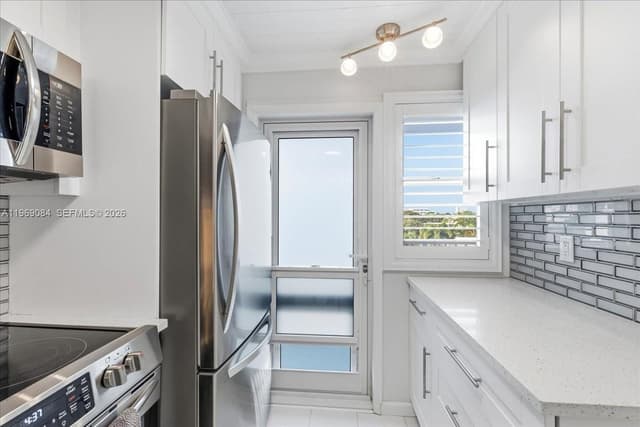 3201 NE 8th St # 405, Pompano Beach FL 33062 - Pompano Beach, FL - Photo 6