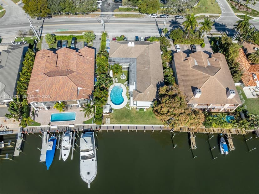 1308 Bayview Dr # 2B, Fort Lauderdale FL 33304