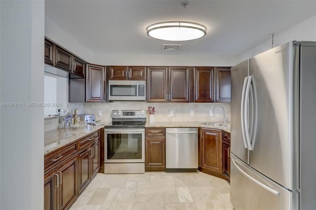 2039 Oceanwalk Ter # 401, Lauderdale By The Sea FL 33062 - Lauderdale By The Sea, FL - Photo 6
