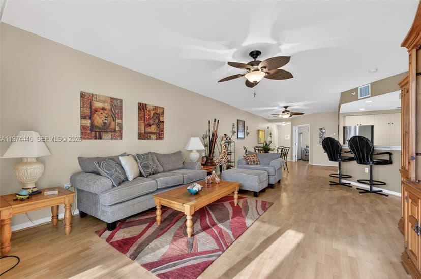 4401 Crystal Lake Dr # 101, Deerfield Beach FL 33064