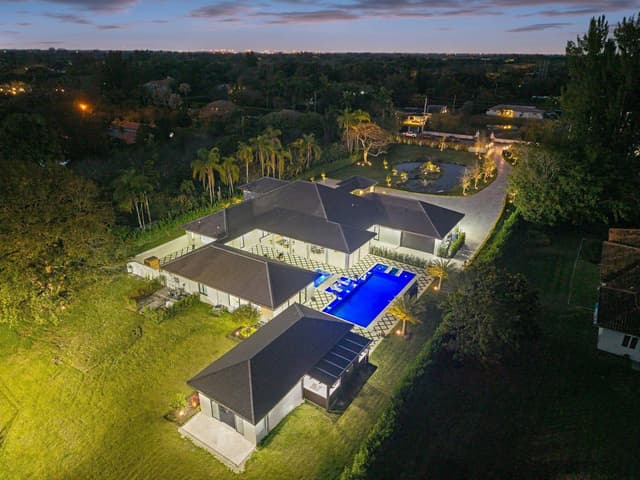 13110 Mustang Trail, Southwest Ranches FL 33330 - Southwest Ranches, FL - Photo 7