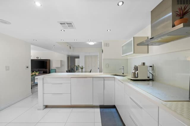 520 SE 5th Avenue # 2406, Fort Lauderdale FL 33301 - Fort Lauderdale, FL - Photo 2