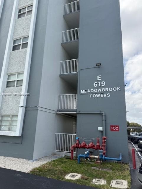 619 NE 14th Ave # 303, Hallandale Beach FL 33009