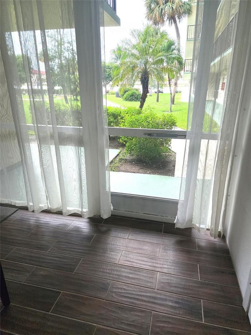 804 SE 7th Street # 101, Deerfield Beach FL 33441