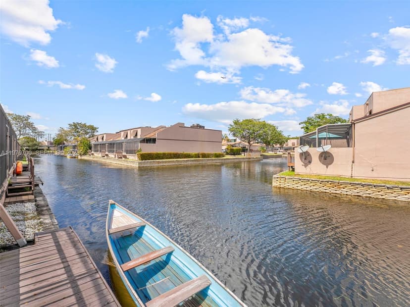 12259 NW 11th St, Pembroke Pines FL 33026