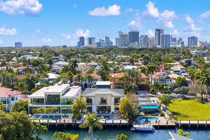 424 Coconut Isle Drive, Fort Lauderdale FL 33301